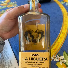 La Higuera Sotol