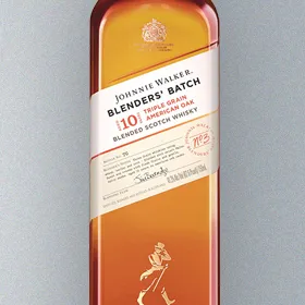 Johnnie Walker Blenders' Batch Triple Grain American Oak